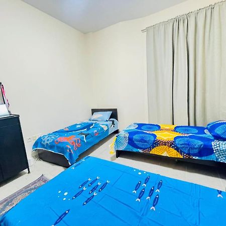 Dubai Hostel Екстериор снимка